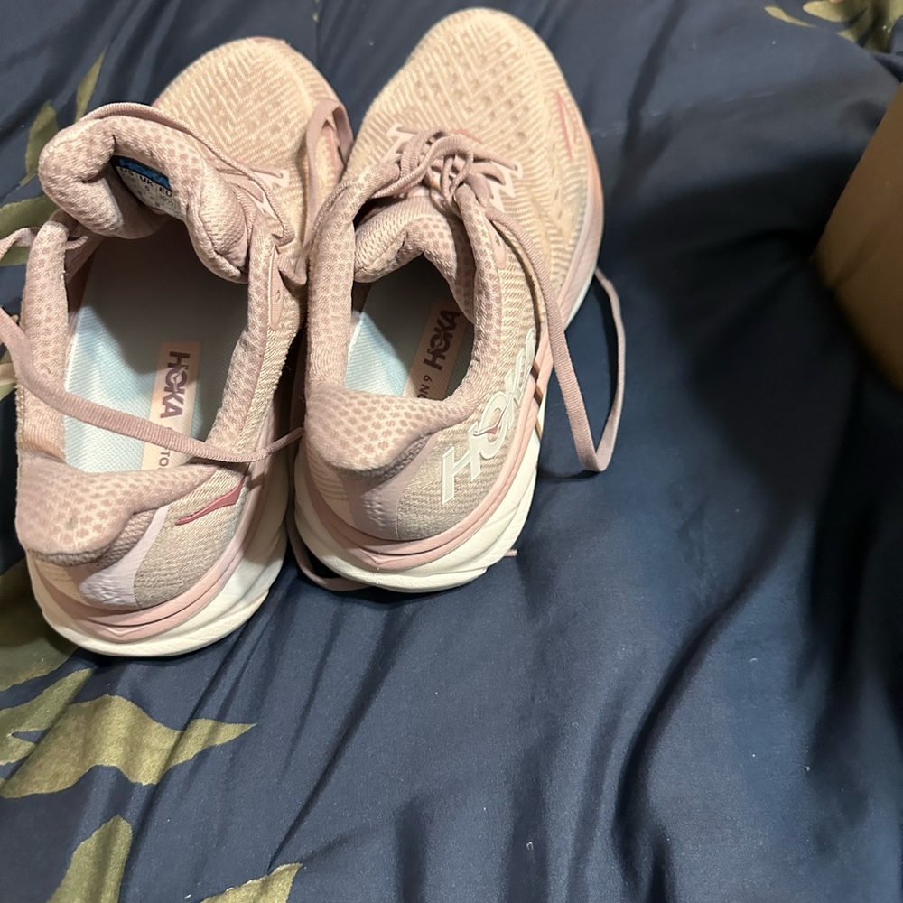 Gently used women 7 1/2 Hokas